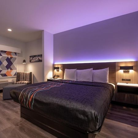 Express Inn & Suites Х'юстон Екстер'єр фото