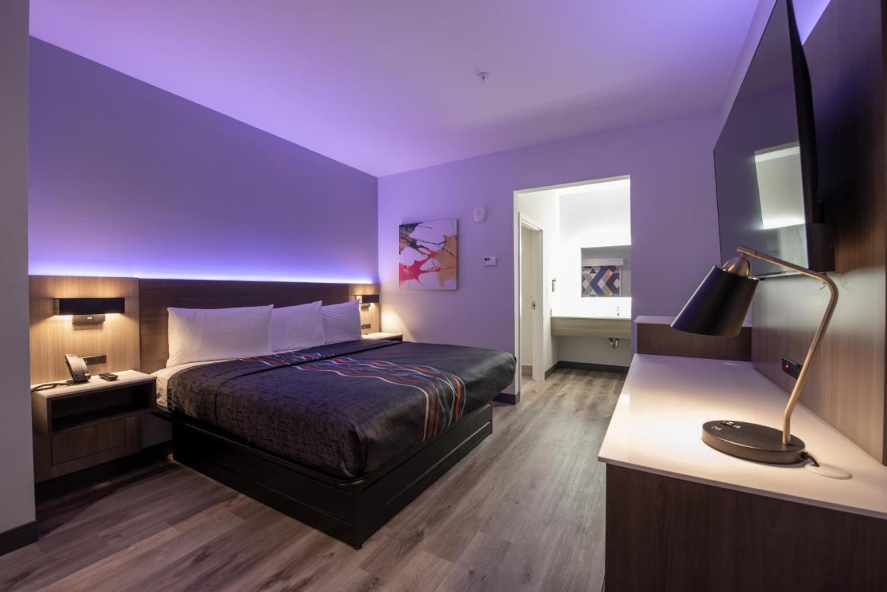 Express Inn & Suites Х'юстон Екстер'єр фото