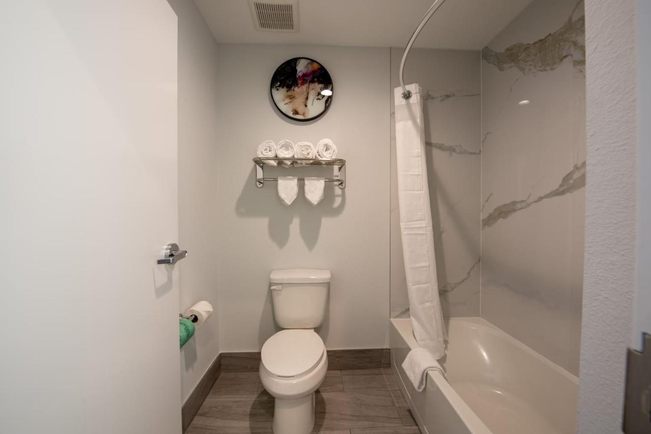 Express Inn & Suites Х'юстон Екстер'єр фото